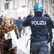 Cécile Kyenge a Brescia. Tensioni tra destra e immigrati, interviene polizia 03