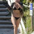 Julissa Bermudez e le sue curve esplosive in spiaggia a Los Angeles 03