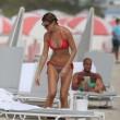 Olga Kent, l'attrice della "Fuga di Cervelli" in spiaggia a Miami 07