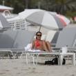 Olga Kent, l'attrice della "Fuga di Cervelli" in spiaggia a Miami 06