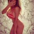 Charlotte Caniggia, selfie hot su Instagram 02