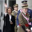 Spagna. Re Juan Carlos in pubblico con le stampelle