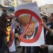 Dolcetti, ritratto in fiamme: palestinesi esultano per la morte di Sharon02