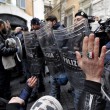 I Forconi arrivano a Montecitorio: scontri con la polizia03