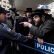 Israele, scontri tra polizia ed ebrei ultra-ortodossi05