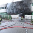 Osmaronno (Firenze). Incendio in capannone: bruciano tre laboratori cinesi06