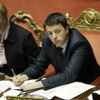 Matteo Renzi in Senato, tra foglietti e pennarelli 4