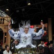 Carnevale Venezia: Carolina Kostner si fa aquila e vola su San Marco07