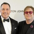 Elton John sposerà David Furnish a maggio 03