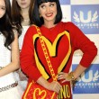 Katy Perry in Giappone veste Moschino03