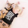 L'amore tra Beau e il cagnolino Theo diventa virale sul web3