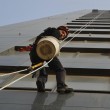 Murat Devseli, il climber turco che pulisce le finestre dei grattacieli10
