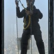 Murat Devseli, il climber turco che pulisce le finestre dei grattacieli09