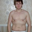 Nathan Hewitt, l'istruttore palestrato che ha perso 70 chili04