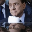 Berlusconi firma le prescrizioni (foto01