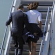 Michelle Obama come Marilyn: Barack con la mano "salva" la gonna della moglie02