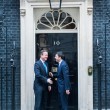 Renzi a Downing Street incontra Cameron01