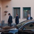 Berlusconi, primo giorno alla Sacra Famiglia: "Tutto bene ma non posso parlare" 2