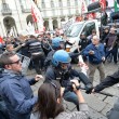 Corteo 1 maggio, scontri a Torino 3