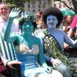 New York, sindaco Bill de Blasio travestito da sirena alla Mermaid Parade03