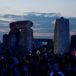 Oggi 21 giugno è il giorno del solstizio d'estate: la festa a Stonehenge02