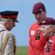 Sbarco in Normandia ex soldato Jack Hutton si lancia col paracadute a 89 anni02