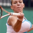 Simona Halep, la tennista rumena che si è ridotta il seno01
