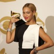 Beyoncé e Jay-Z, aria di divorzio. Tabloid Usa: "Lui l'ha tradita con Rihanna" 12