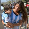 Antonella Roccuzzo, la moglie di Lionel Messi sexy wag allo stadio19
