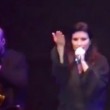 Laura Pausini senza mutande, incidente hot al concerto in Perù VIDEO-FOTO 9