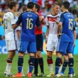 Video, Germania-Argentina. Higuain gol annullato e sbagliato. Howedes palo