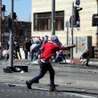 Piu' di 70 feriti negli scontri tra israeliani e palestinesi a Gerusalemme19