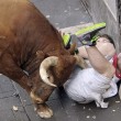 San Firmino, toro incorna due persone e ne ferisce altre cinque01