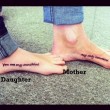 Mamma e figlia unite dallo stesso tatuaggio13