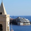 Costa Concordia verso Genova martedì 22. Prua a galla, curiosi via FOTO-VIDEO 6