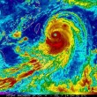 Giappone, tifone Neoguri su Okinawa 4
