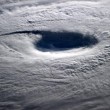 Giappone, tifone Neoguri su Okinawa