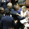 Senato elettivo, caos in Aula: seduta sospesa06