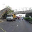 Roma, ponte crolla su camion 2