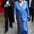 Merkel ci ricasca: a Bayreuth indossa lo stesso abito3
