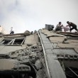 Gaza, il crollo del palazzo di 12 piani abbattuto dai missili israeliani11