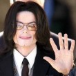 Michael Jackson, la cameriera: "Urinava sul pavimento e giocava con escrementi"