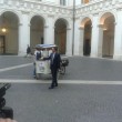 Matteo Renzi col gelato in mano: "Economist, il nostro è genuino" 6