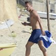 Francesco Totti gioca e coccola i figli Cristian e Chanel in spiaggia a Sabaudia 12