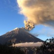Erutta il vulcano Tungurahua in Ecuador04