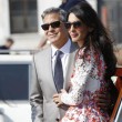 George Clooney e Amal Alamuddin con le fedi al dito 13