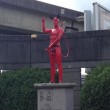 La statua di Satana con l'erezione a Vancouver