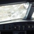 Tempesta di grandine danneggia aereo: panico sul volo Madrid-Buenos Aires 12