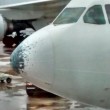 Tempesta di grandine danneggia aereo: panico sul volo Madrid-Buenos Aires 13