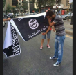 BurnIsisFlagChallenge, brucia la bandiera dell'Isis01